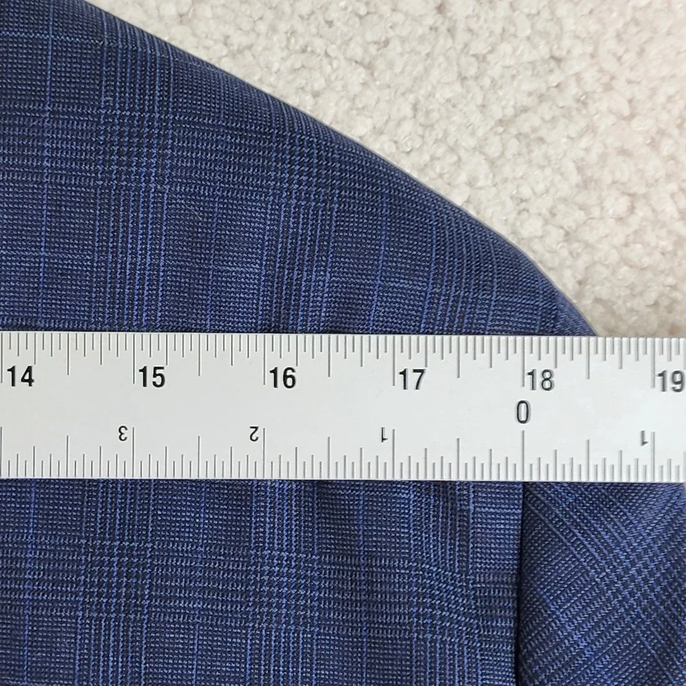 Jos A Bank Traveler Blazer Mens 41R Blue Glen Plaid 100% Wool Sport Coat Classic
